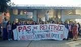 Rassemblement devant le lycée 